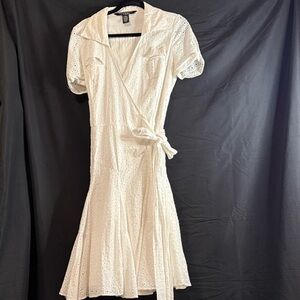 Diane von Furstenberg for Neiman Marcus White Eyelet Wrap Dress – Size 12